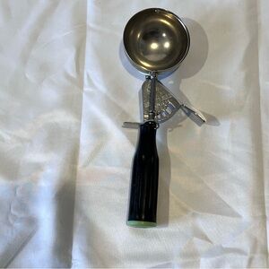 Hamilton Beach Silver and Black Ice Cream Scoop